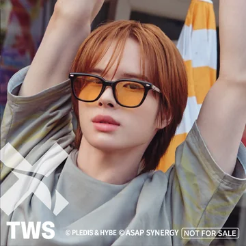 正方形ステッカー KYUNGMIN